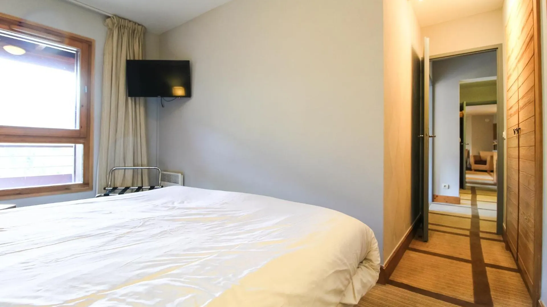 Stunning 3-Bedroom Apartment With Mountain Views Flaine 0*,  France