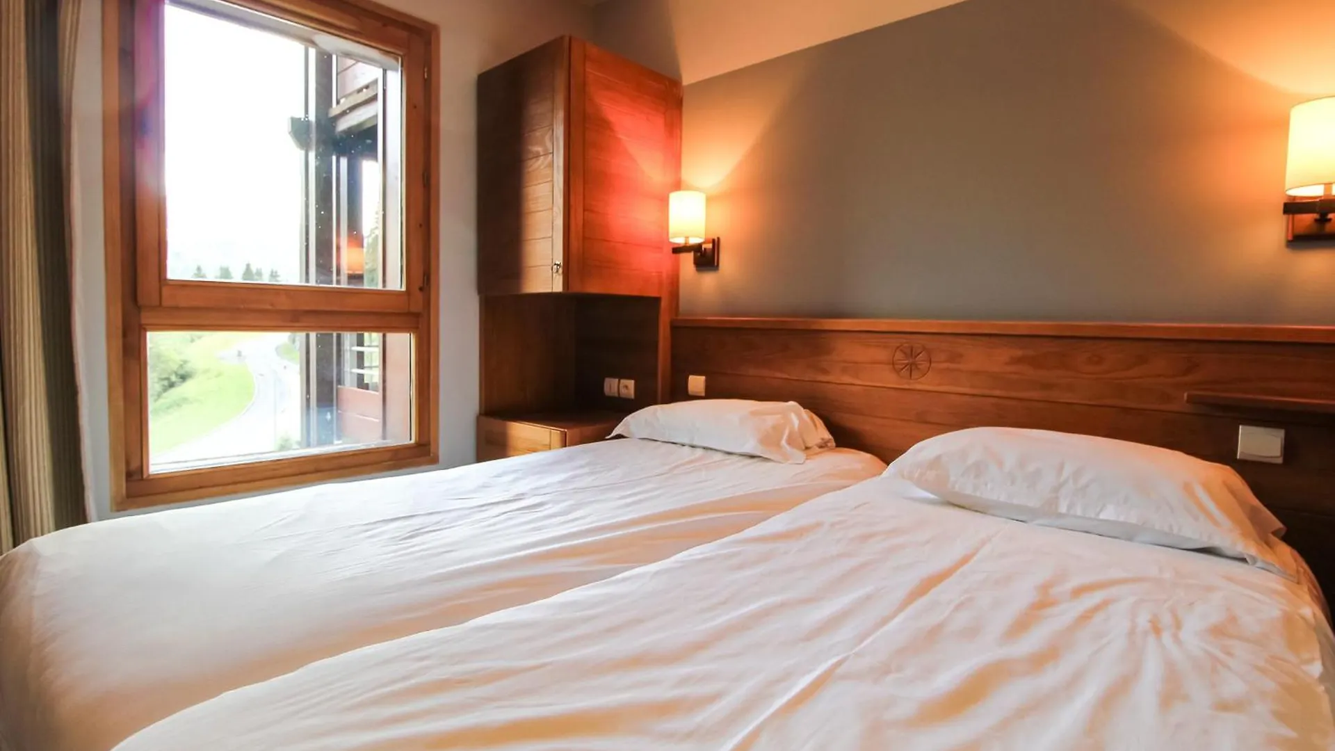 Stunning 3-Bedroom Apartment With Mountain Views Flaine 0*,