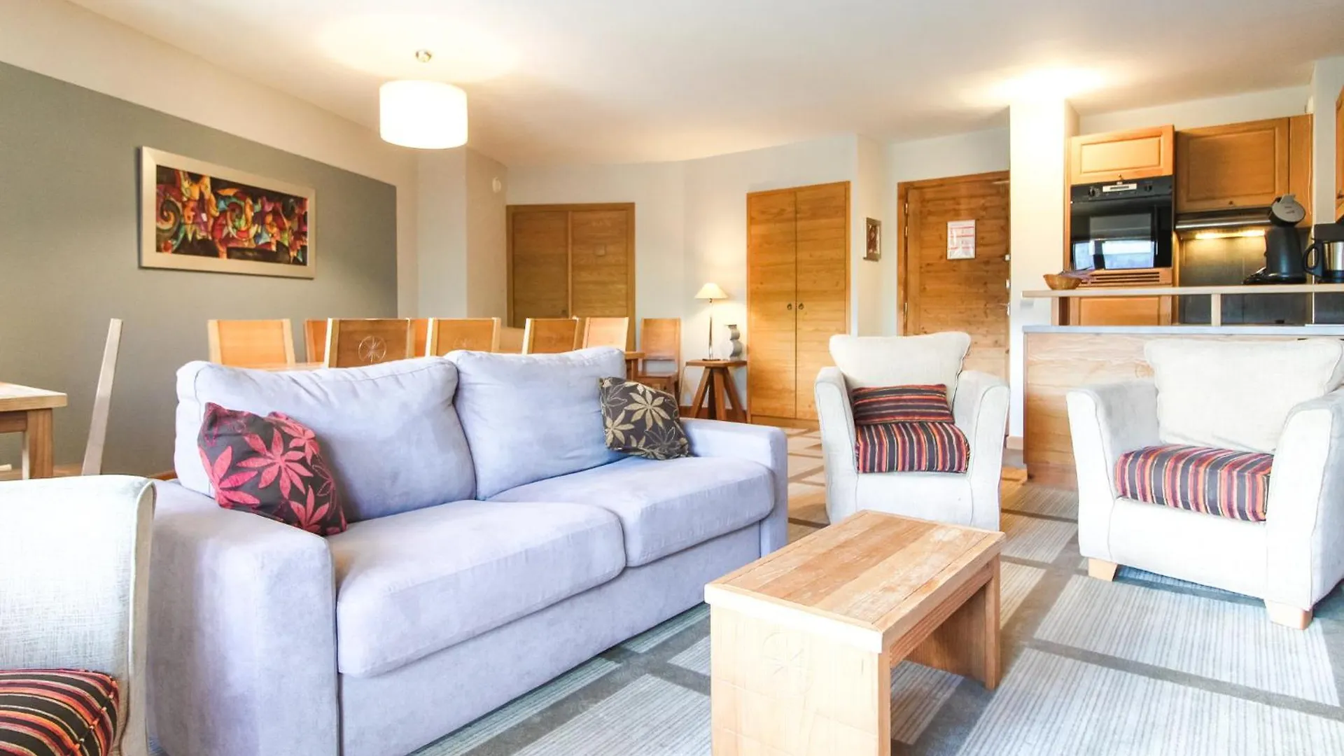 Stunning 3-Bedroom Apartment With Mountain Views Flaine France