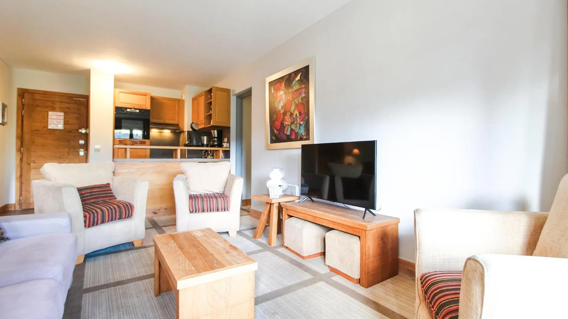Stunning 3-Bedroom Apartment With Mountain Views Flaine France